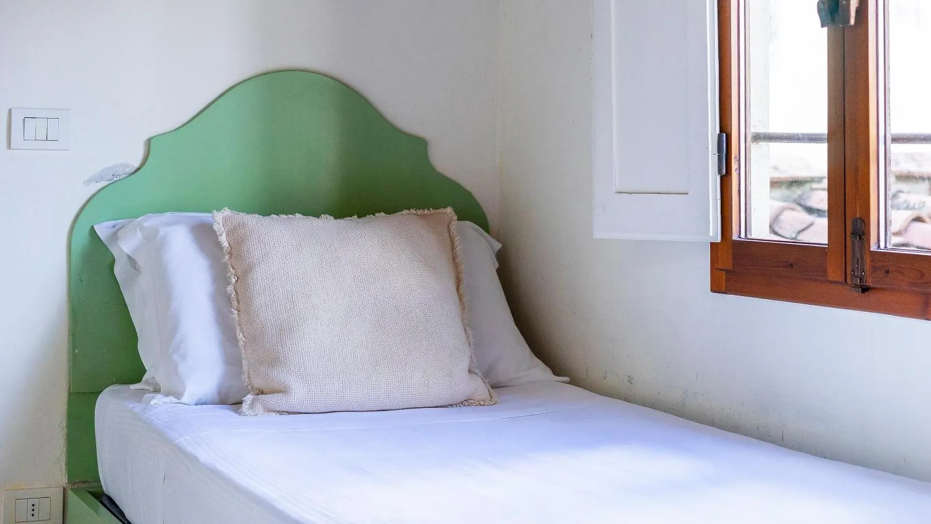 Piazza Santa Croce Apartment Florence 0*,