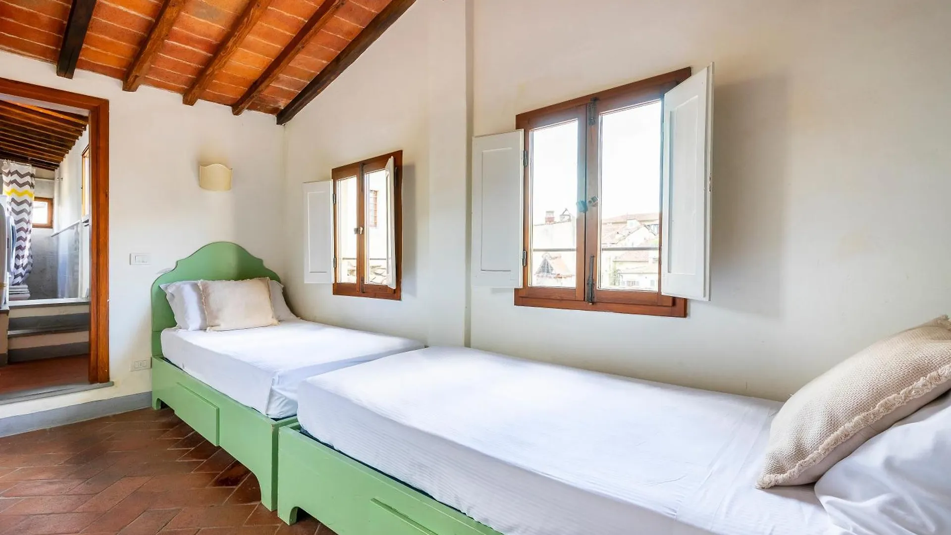 Piazza Santa Croce Apartment Florence