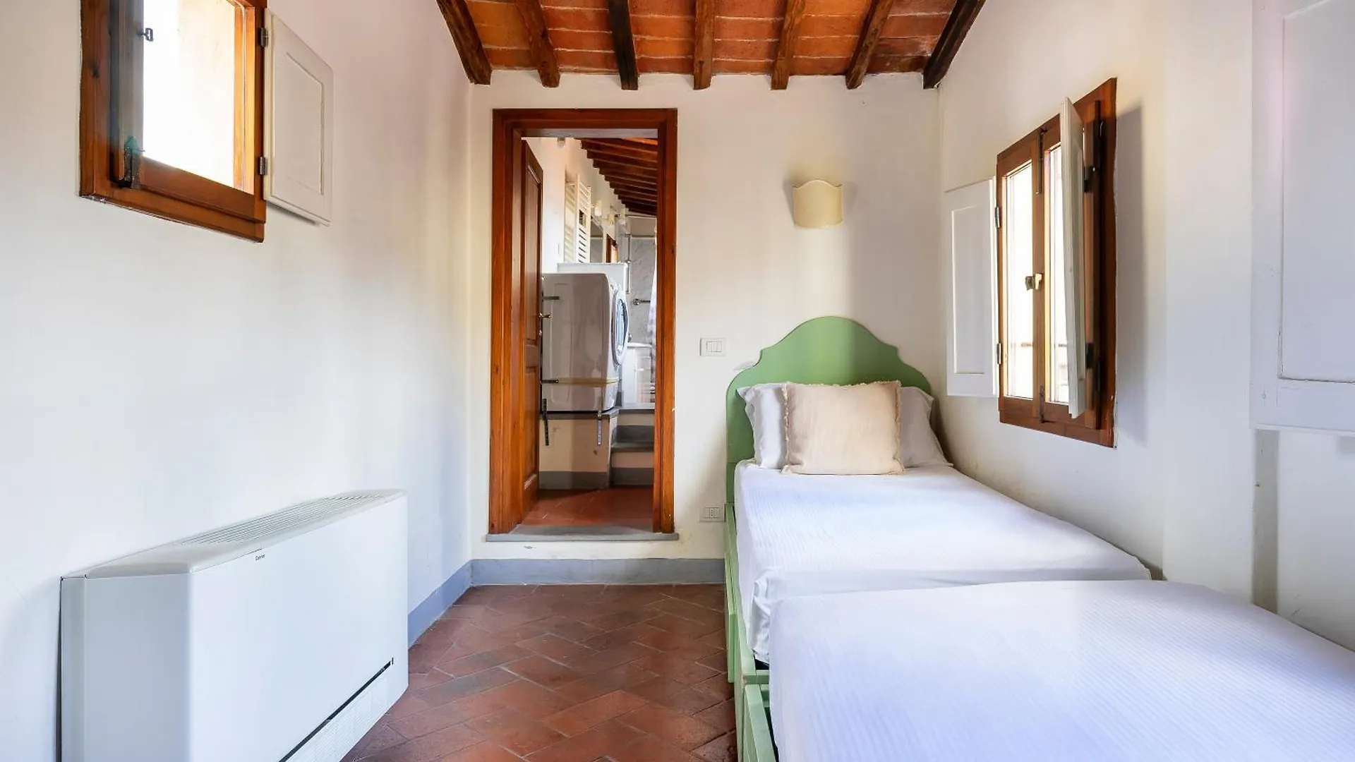 Piazza Santa Croce Apartment Florence