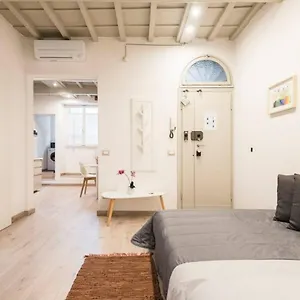 Appartamento Cozy Near Ponte Vecchio, Firenze