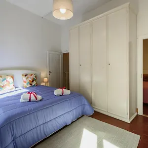 Santa Maria Novella Classic By Mmega Apartment